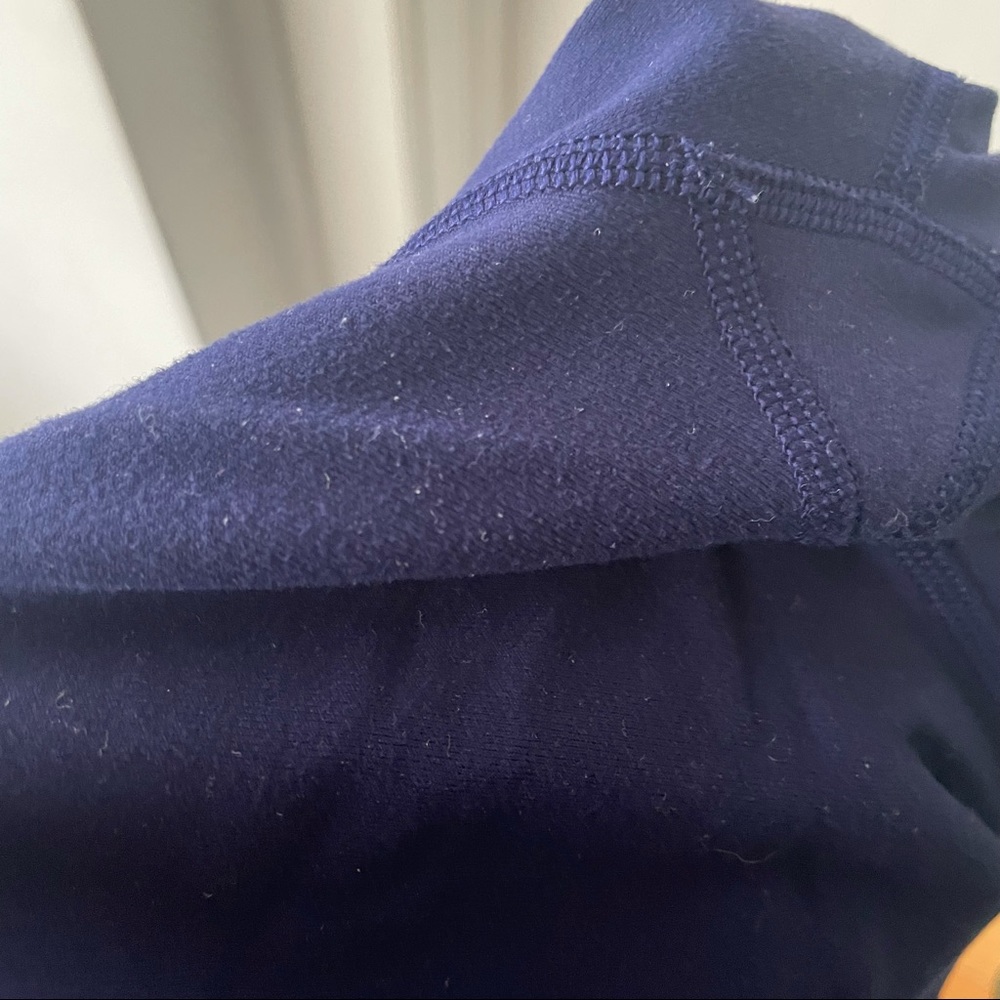 Navy Lululemon full-length leggings (size 4) - Picture 2 of 5
